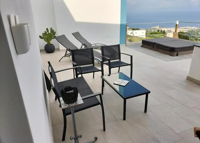 Sciara Eolie 度假居 *